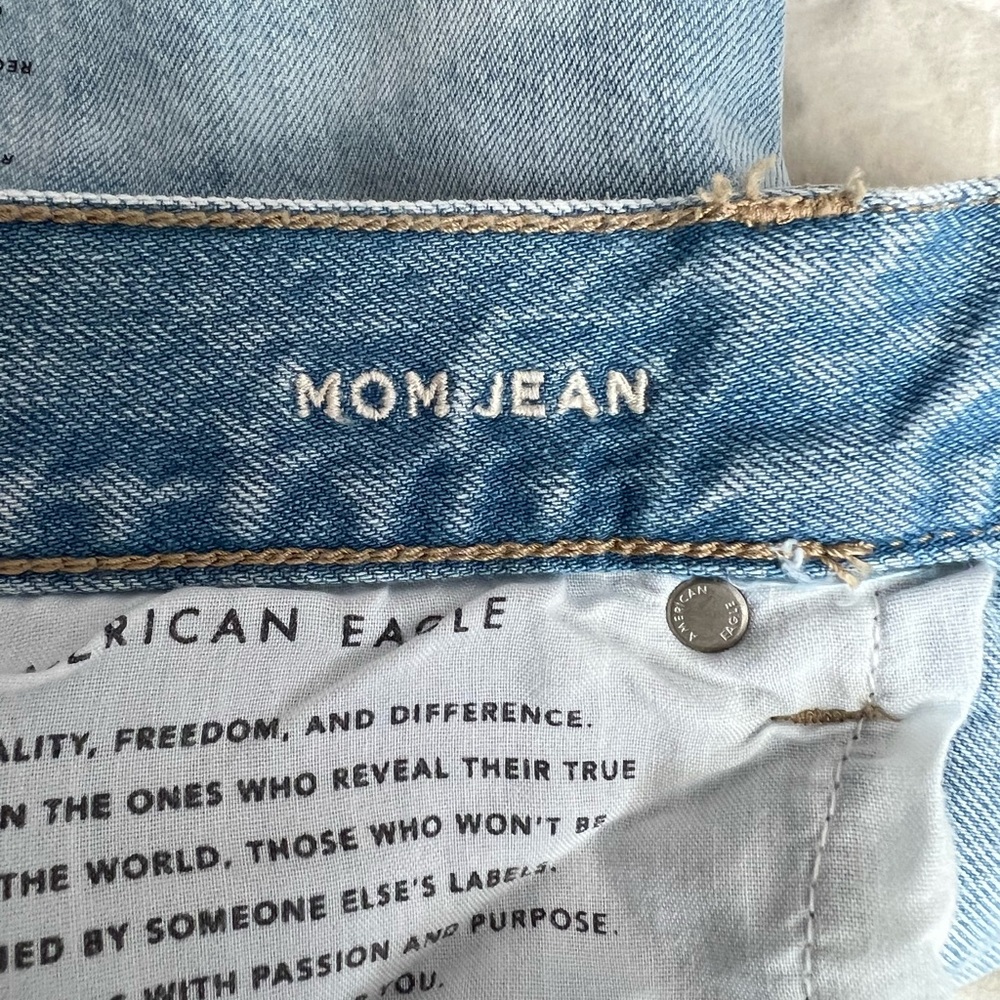 American Eagle Mom Jeans 8/29W NWT - Picture 5 of 7